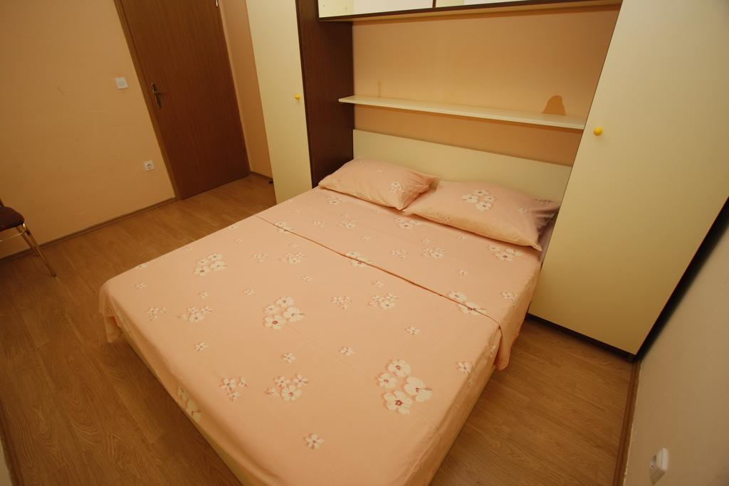 Apartments Lidus Makarska Oda fotoğraf