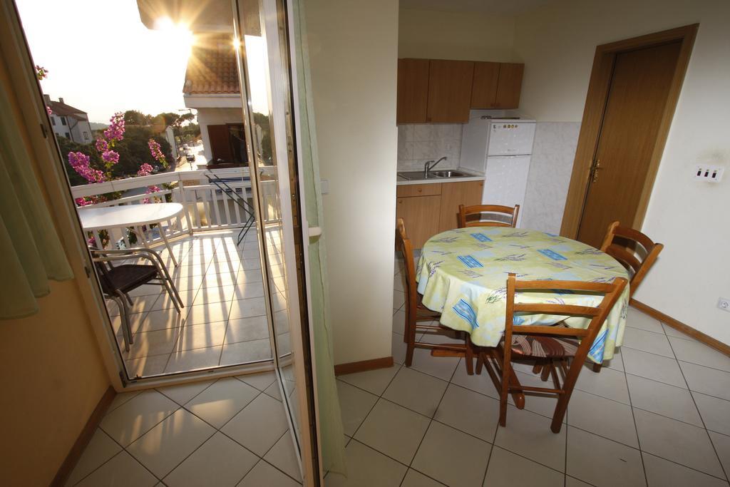 Apartments Lidus Makarska Oda fotoğraf