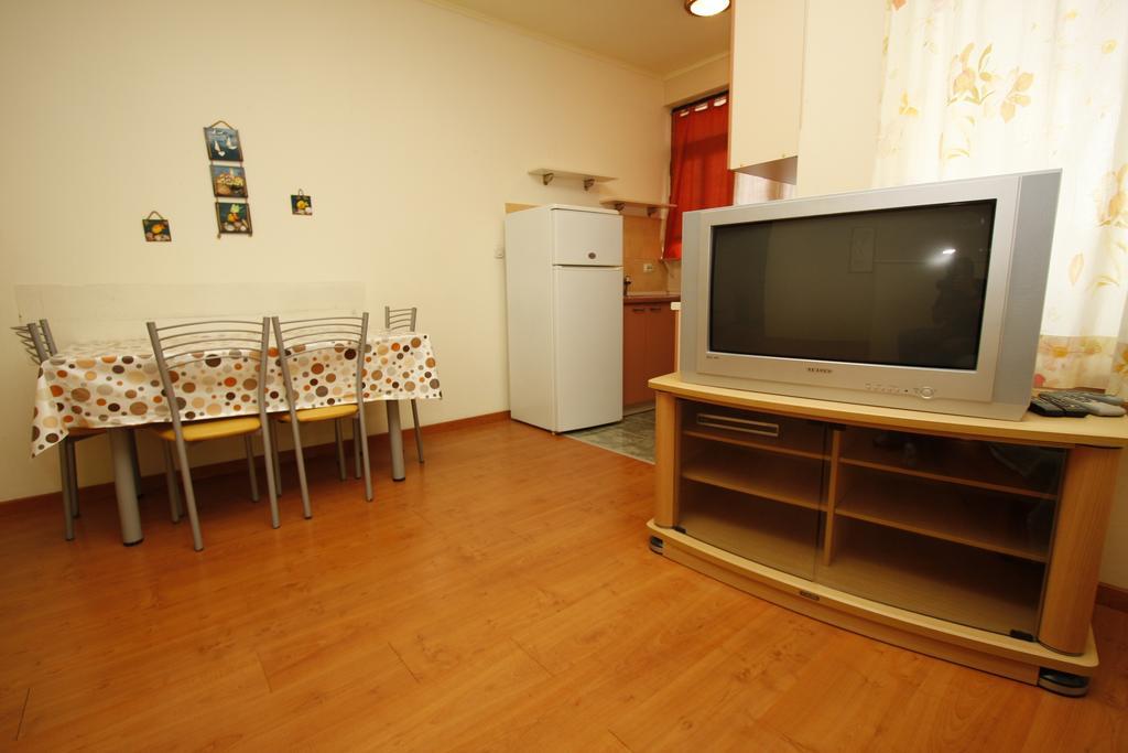Apartments Lidus Makarska Oda fotoğraf