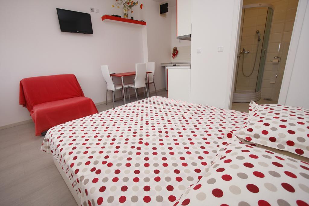 Apartments Lidus Makarska Oda fotoğraf