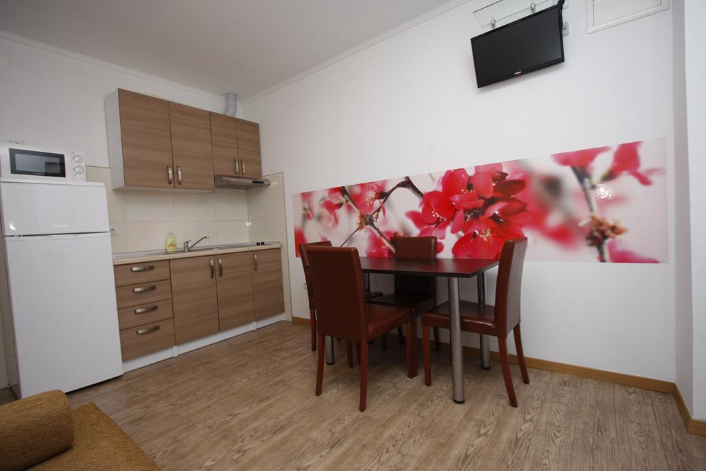 Apartments Lidus Makarska Oda fotoğraf