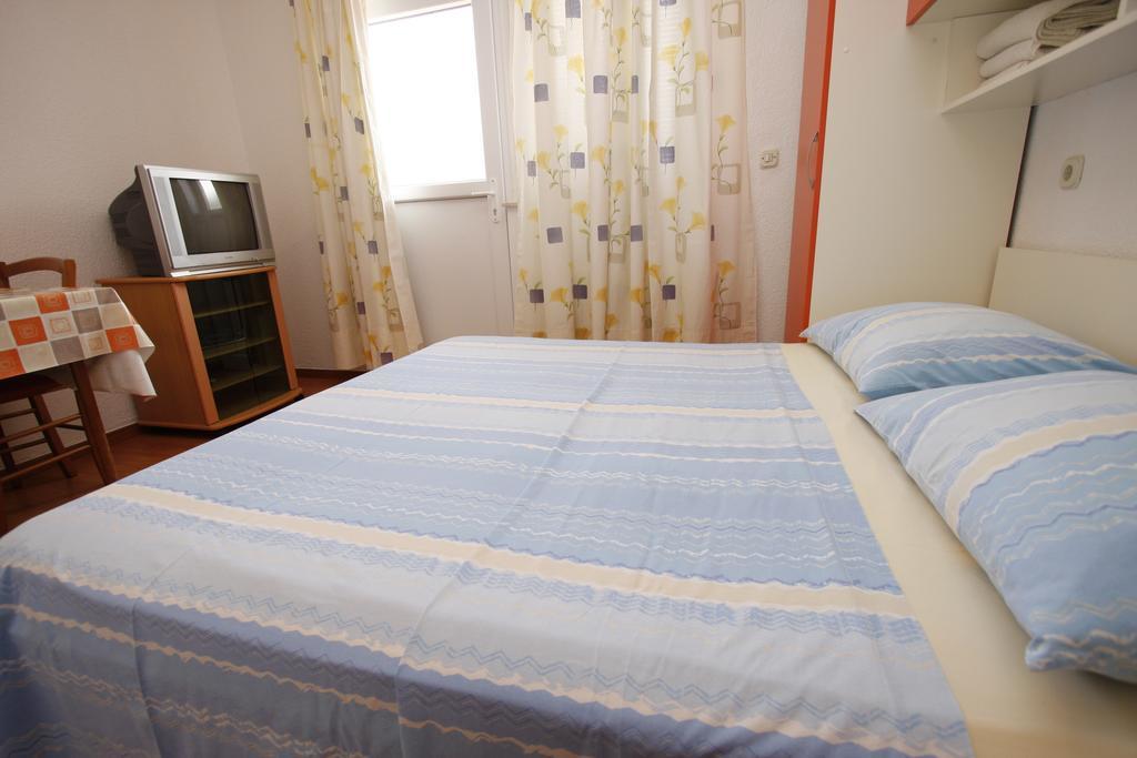 Apartments Lidus Makarska Oda fotoğraf